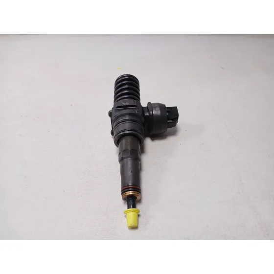 Inyector para Volkswagen Polo (9N3)