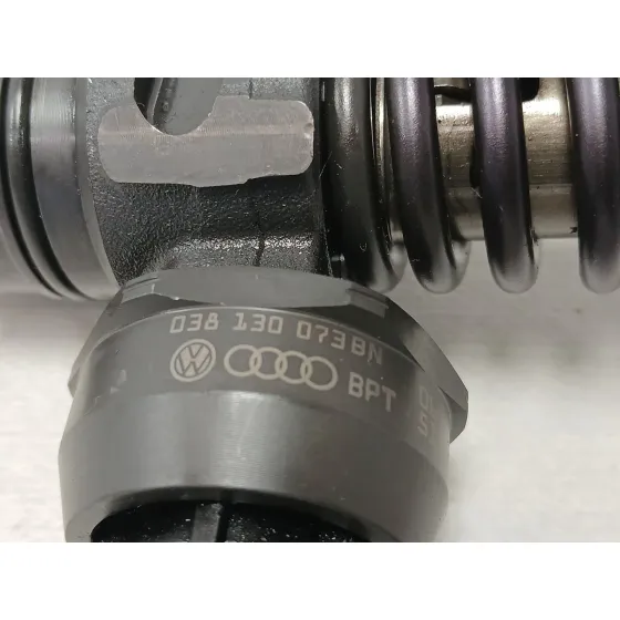 Inyector para Volkswagen Polo (9N3)