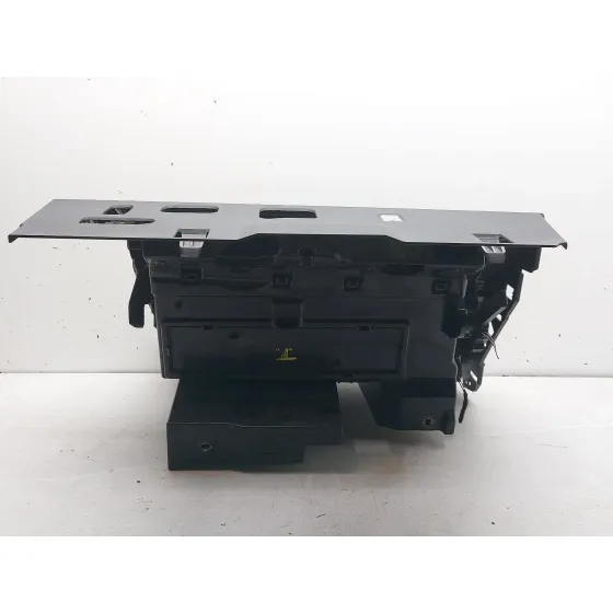 Guantera para Audi Q3 Sportback (F3N)