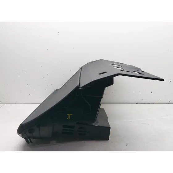 Guantera para Audi Q3 Sportback (F3N)