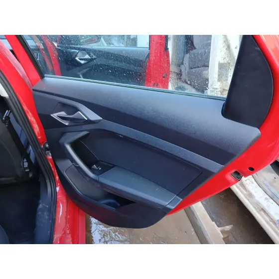 Guarnecido Puerta Trasera Derecha para Audi A1 Sportback (Gba)