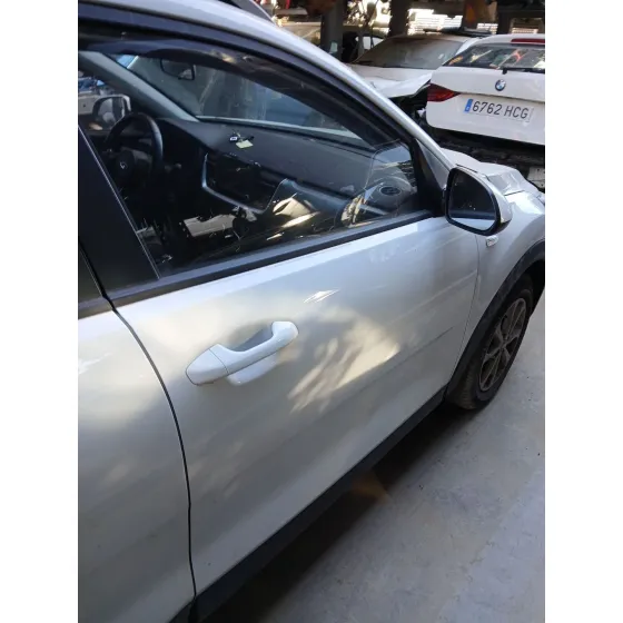 Puerta Delantera Derecha para Kia Stonic (Yb)