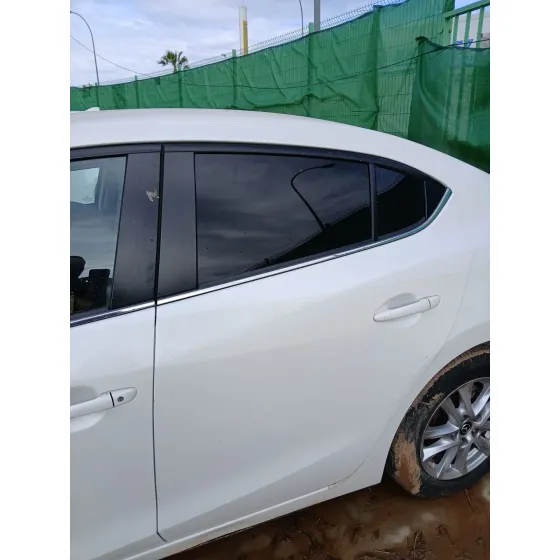 Puerta Trasera Izquierda para Mazda 3 Sedan (Bm_, Bn_)