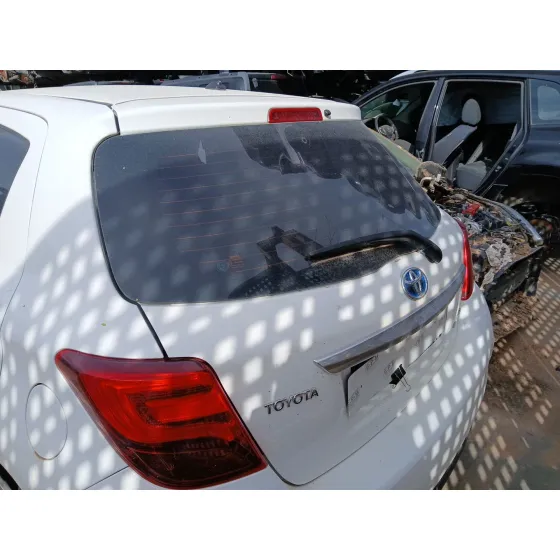 Porton Trasero para Toyota Yaris (_P13_)
