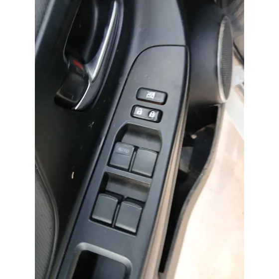 Mando Elevalunas Delantero Izquierdo para Toyota Yaris (_P13_)