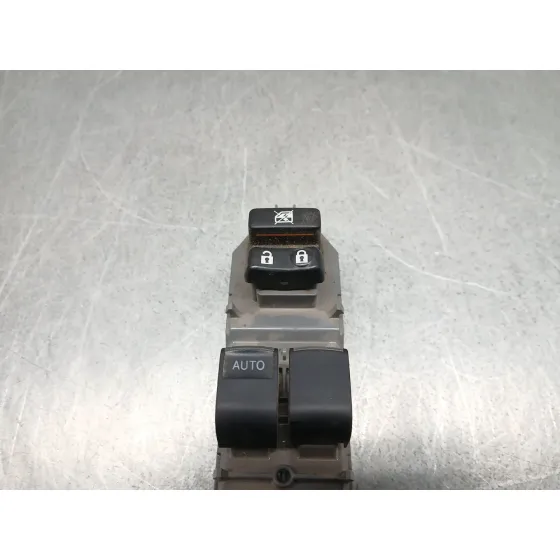 Mando Elevalunas Delantero Izquierdo para Toyota Yaris (_P13_)