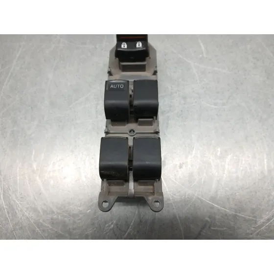 Mando Elevalunas Delantero Izquierdo para Toyota Yaris (_P13_)