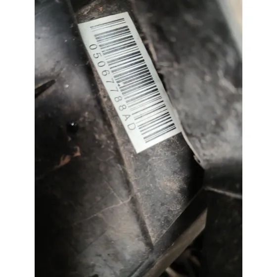 Faro Derecho para Fiat Freemont (345_)
