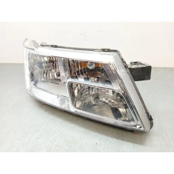 Faro Derecho para Fiat Freemont (345_)
