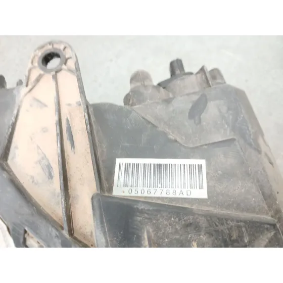 Faro Derecho para Fiat Freemont (345_)