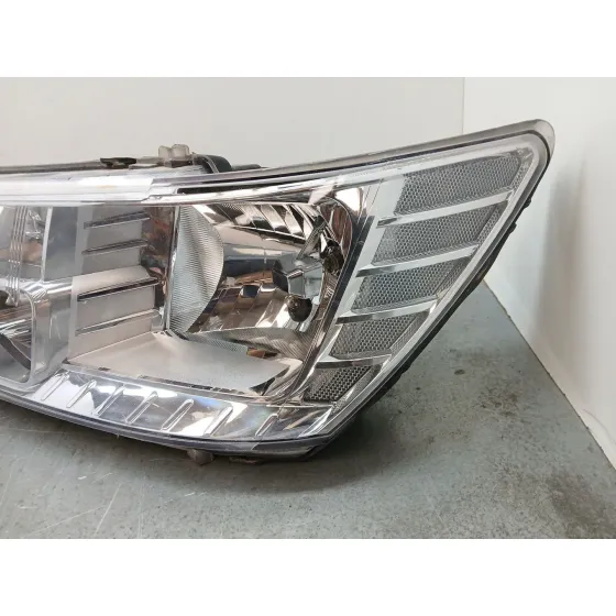 Faro Izquierdo para Fiat Freemont (345_)