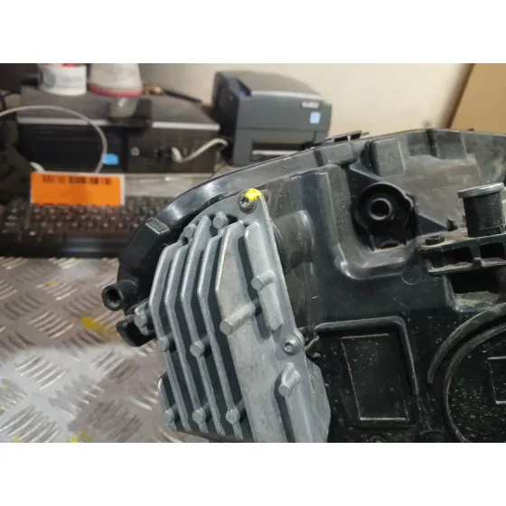 Faro Izquierdo para Mercedes-Benz Gla (H247)