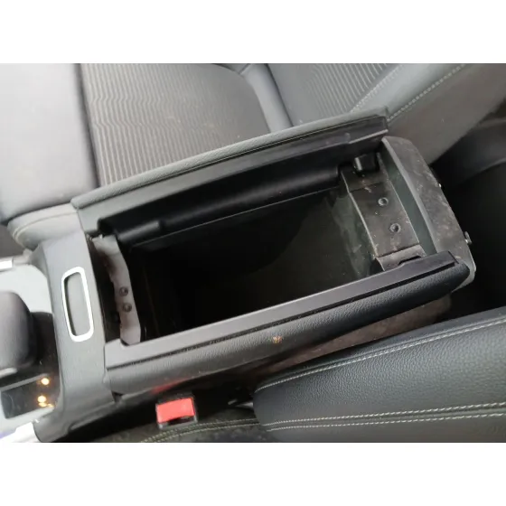 Apoyabrazos Central para Mercedes-Benz Gla (H247)