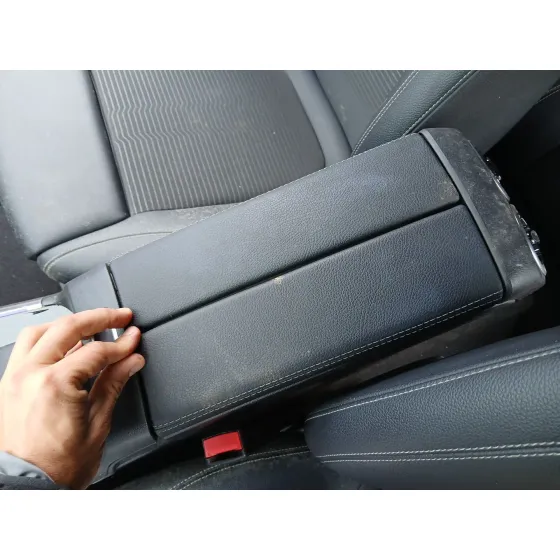 Apoyabrazos Central para Mercedes-Benz Gla (H247)