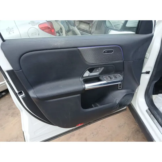 Guarnecido Puerta Delantera Izquierda para Mercedes-Benz Gla (H247)