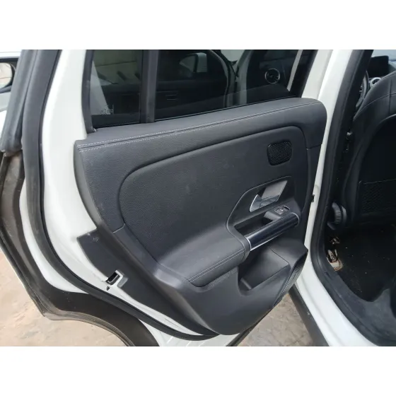 Guarnecido Puerta Trasera Izquierda para Mercedes-Benz Gla (H247)