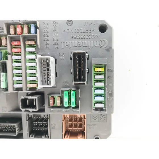 Caja Reles / Fusibles para Peugeot 308 Sw