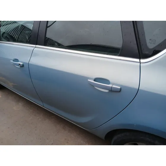 Puerta Trasera Izquierda para Opel Astra J (P10)