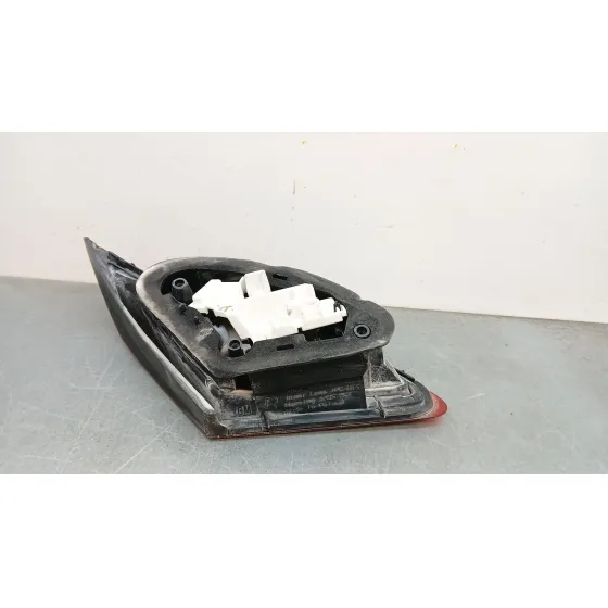 Piloto Trasero Derecho Interior para Opel Astra J (P10)