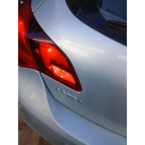 Piloto Trasero Izquierdo Interior para Opel Astra J (P10)