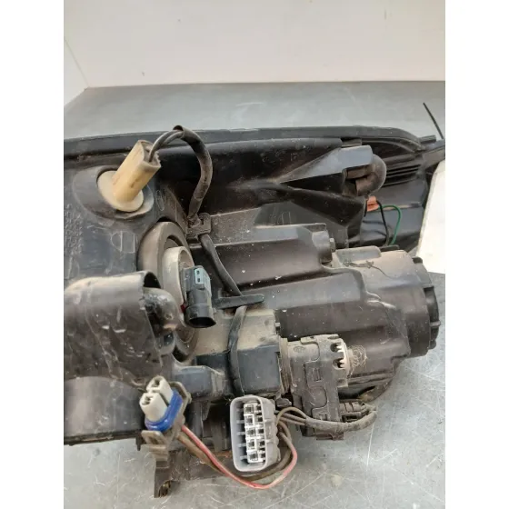 Faro Derecho para Subaru Tribeca (B9)