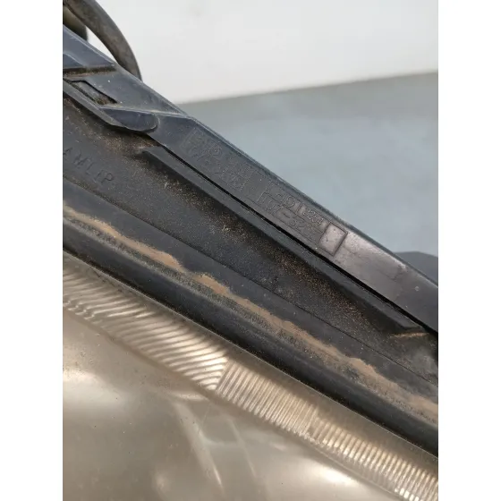 Faro Izquierdo para Subaru Tribeca (B9)