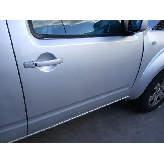 Puerta Delantera Derecha para Nissan Pathfinder Iii (R51)