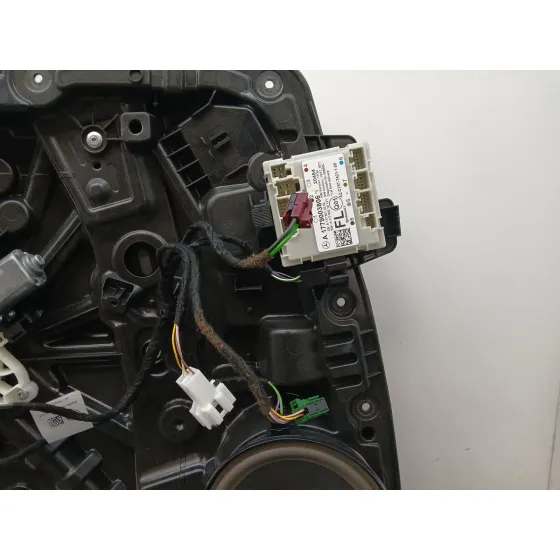 Elevalunas Delantero Izquierdo para Mercedes-Benz Gla (H247)