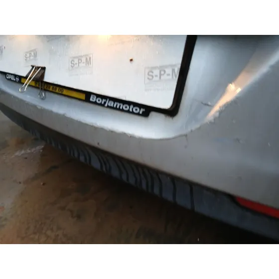 Paragolpes Trasero para Opel Astra J (P10)