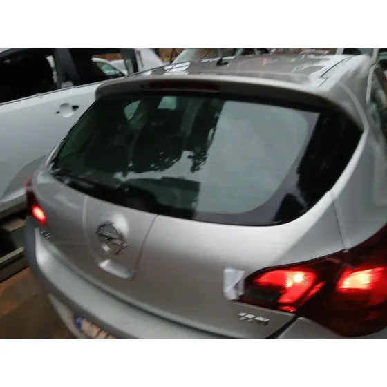 Porton Trasero para Opel Astra J (P10)