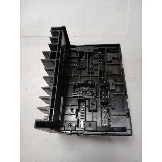 Caja Reles / Fusibles para Omoda 5
