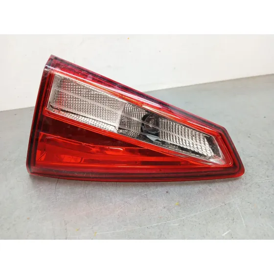 Piloto Trasero Derecho Interior para Seat Arona (Kj7, Kjp)