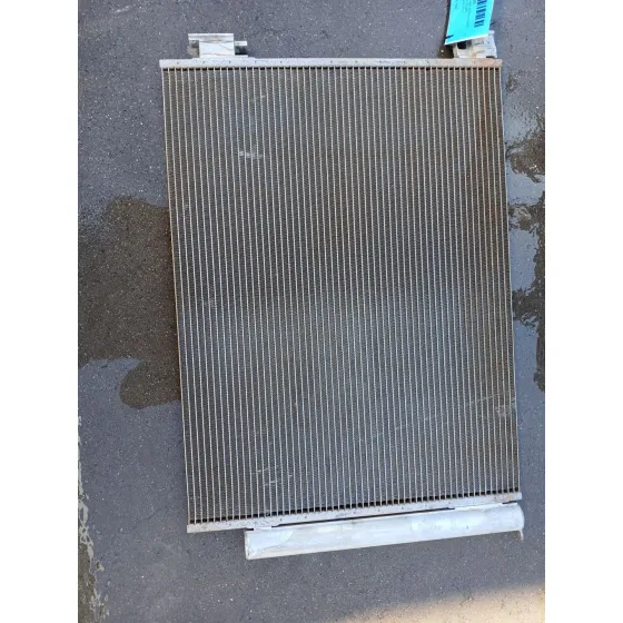 Condensador / Radiador Aire Acondicionado para Renault Clio V (B7_)