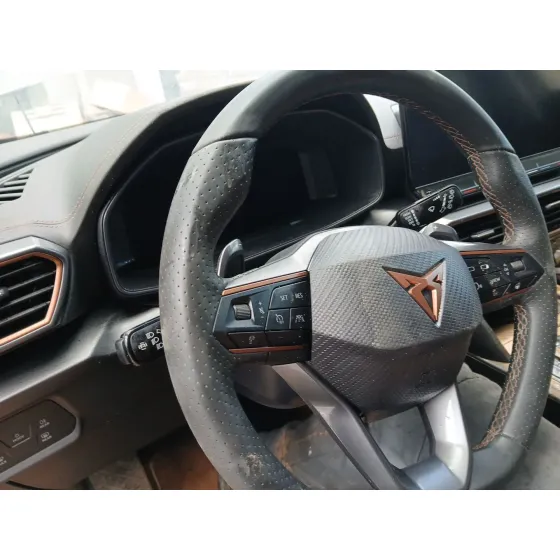 Volante para Cupra Formentor (Km7)