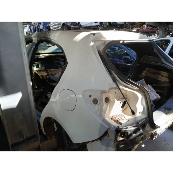 Carroceria para Mercedes-Benz Clase A (W176)