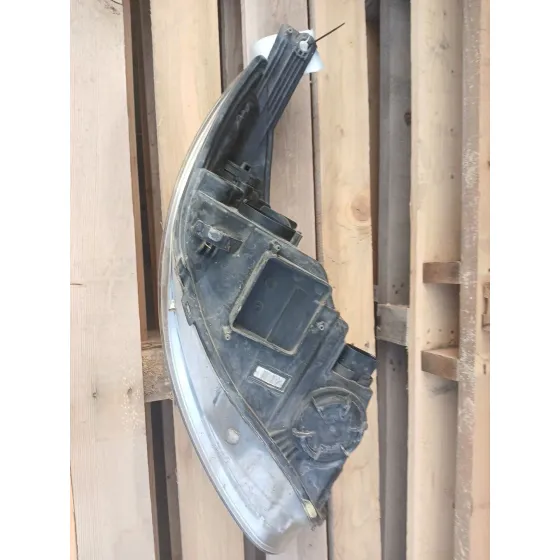 Faro Izquierdo para Ford Focus Iii