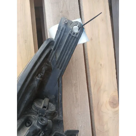 Faro Izquierdo para Ford Focus Iii