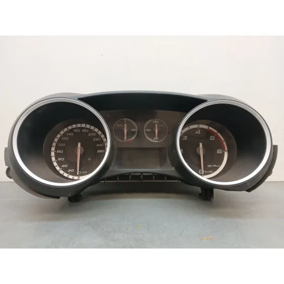 Cuadro Instrumentos para Alfa Romeo Giulietta (940_)