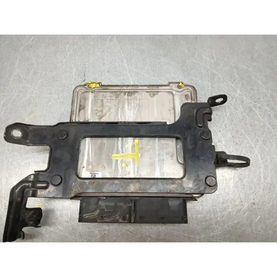 Centralita Motor Uce para Kia Carens Iv