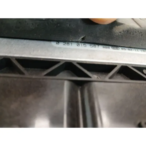Centralita Motor Uce para Audi A4 Avant (8K5) (2008)