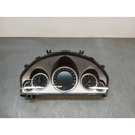 Cuadro Instrumentos para Mercedes-Benz Clase E Descapotable (A207)