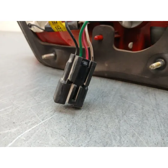 Piloto Trasero Derecho para Kia Opirus (Gh)