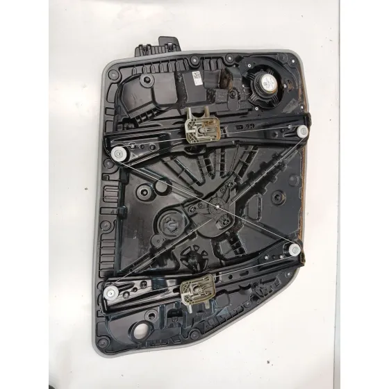 Elevalunas Delantero Derecho para Mercedes-Benz Gla (H247)