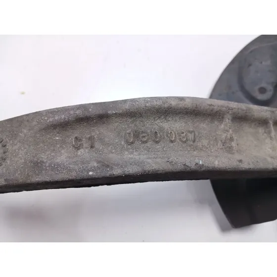 Mangueta Delantera Izquierda para Mercedes-Benz Clase M (W164)