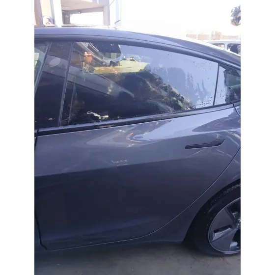 Puerta Trasera Izquierda para Tesla Model 3