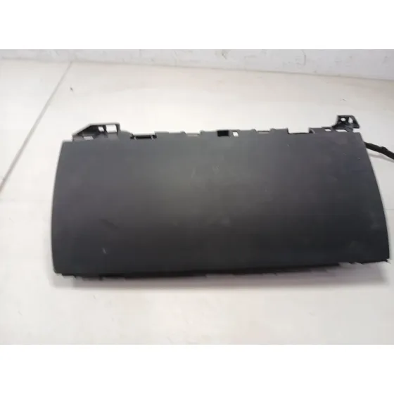 Guantera para Tesla Model 3