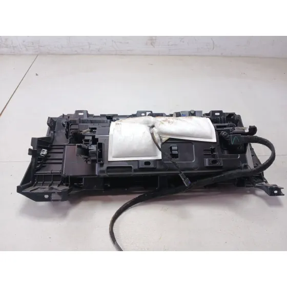 Guantera para Tesla Model 3