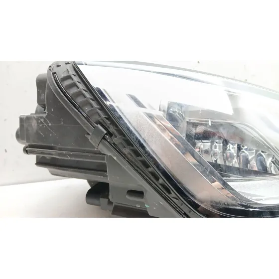 Faro Derecho para Audi A4 B9 (8W2, 8Wc)