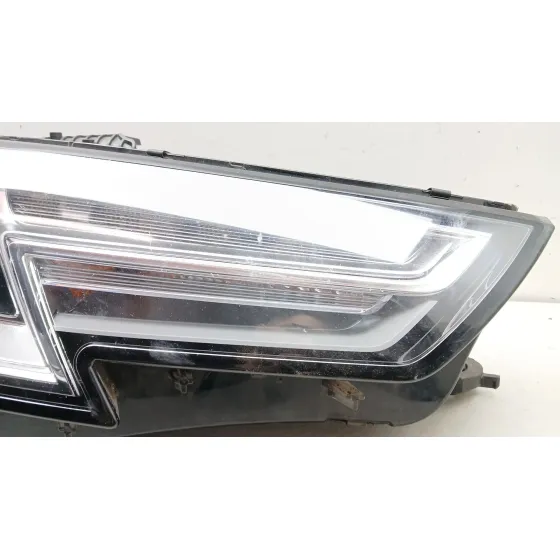 Faro Derecho para Audi A4 B9 (8W2, 8Wc)