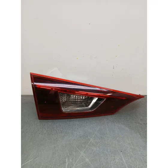 Piloto Trasero Izquierdo Interior para Mazda 3 Sedan (Bm_, Bn_)